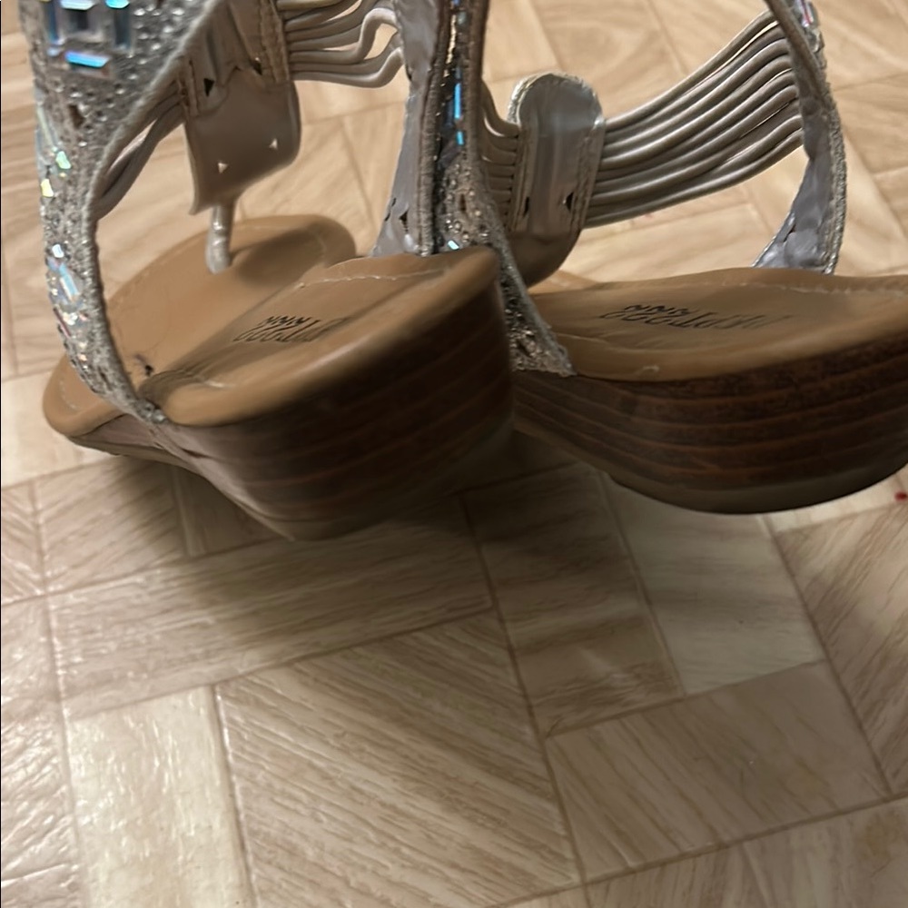Tan Silver Thong Sandals - Picture 7 of 8